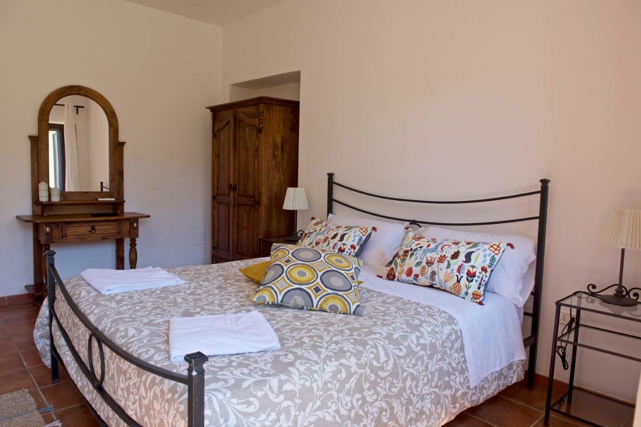Agriturismo Le Folaghe Terracina Bagian luar foto